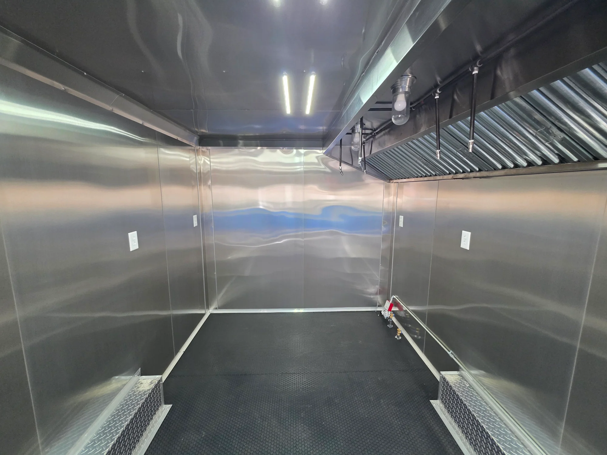 368-8.5-x-20-cobalt-blue-concession-trailer-food-event-catering-20.webp 8.5' X 20' Cobalt Blue Concession Trailer Food Event Catering