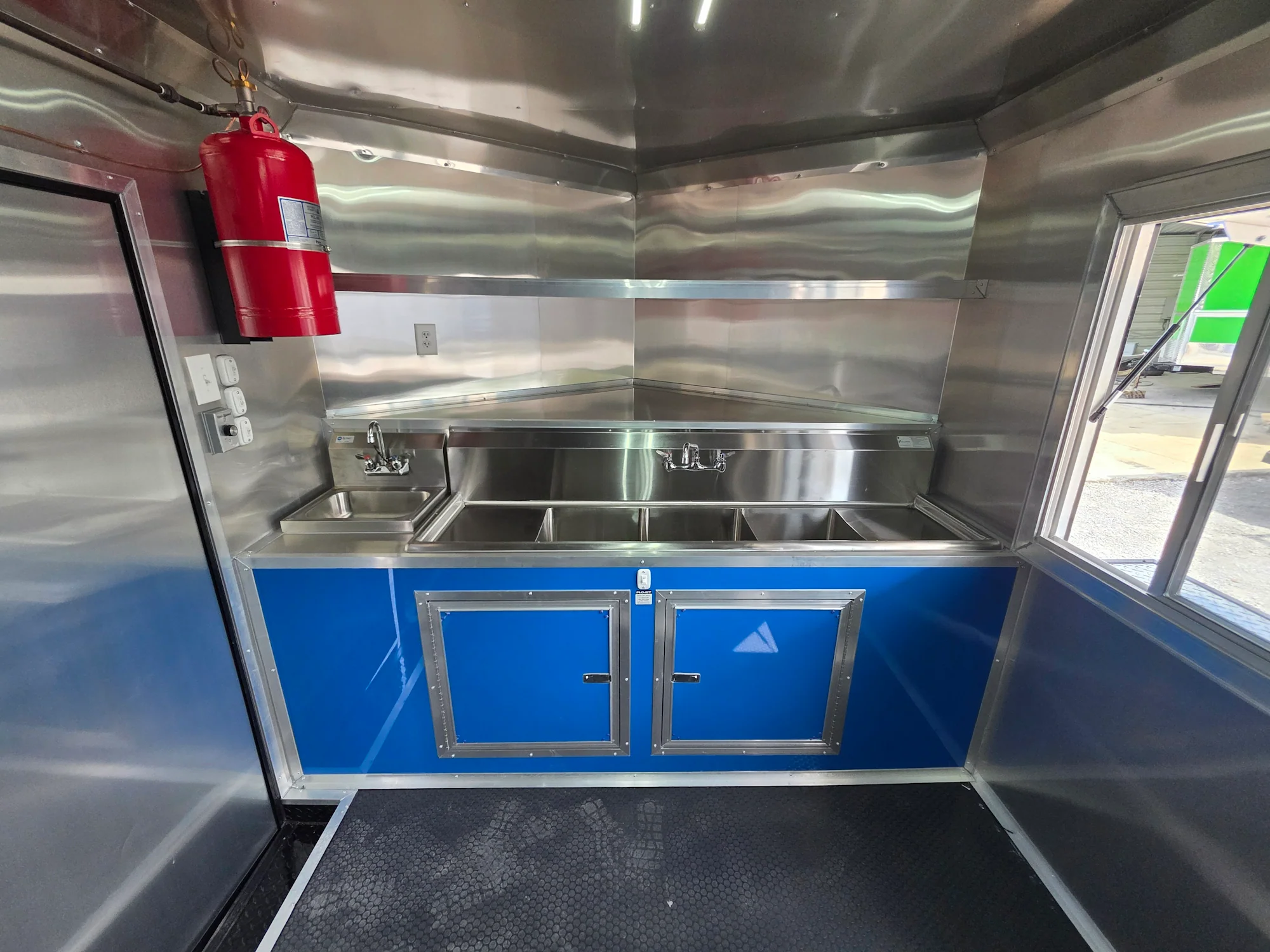 368-8.5-x-20-cobalt-blue-concession-trailer-food-event-catering-27.webp 8.5' X 20' Cobalt Blue Concession Trailer Food Event Catering
