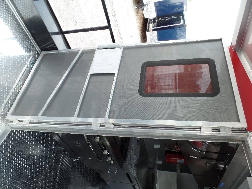 426-8.5-x-20-concession-trailer-red-bbq-food-event-catering-15.jpg 8.5' x 20' Concession Trailer Red BBQ Food Event Catering