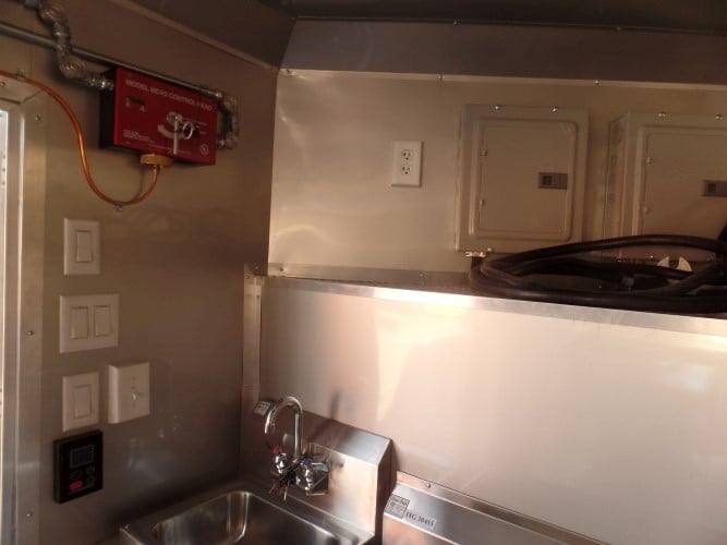 427-8.5-x-20-concession-trailer-silver-frost-food-event-catering-32.jpg 8.5' x 20' Concession Trailer Silver Frost Food Event Catering