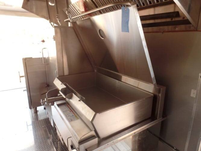 427-8.5-x-20-concession-trailer-silver-frost-food-event-catering-5.jpg 8.5' x 20' Concession Trailer Silver Frost Food Event Catering