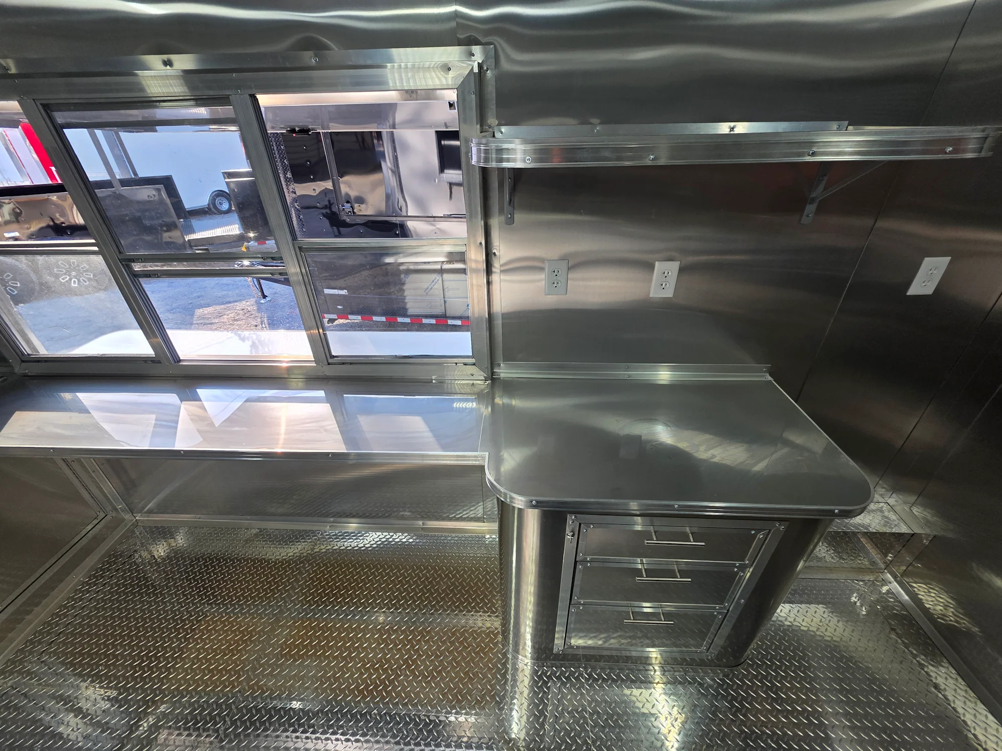 430-8.5-x-20-custom-concession-pizza-event-catering-17.webp 8.5' X 20' Custom Concession Pizza Event Catering
