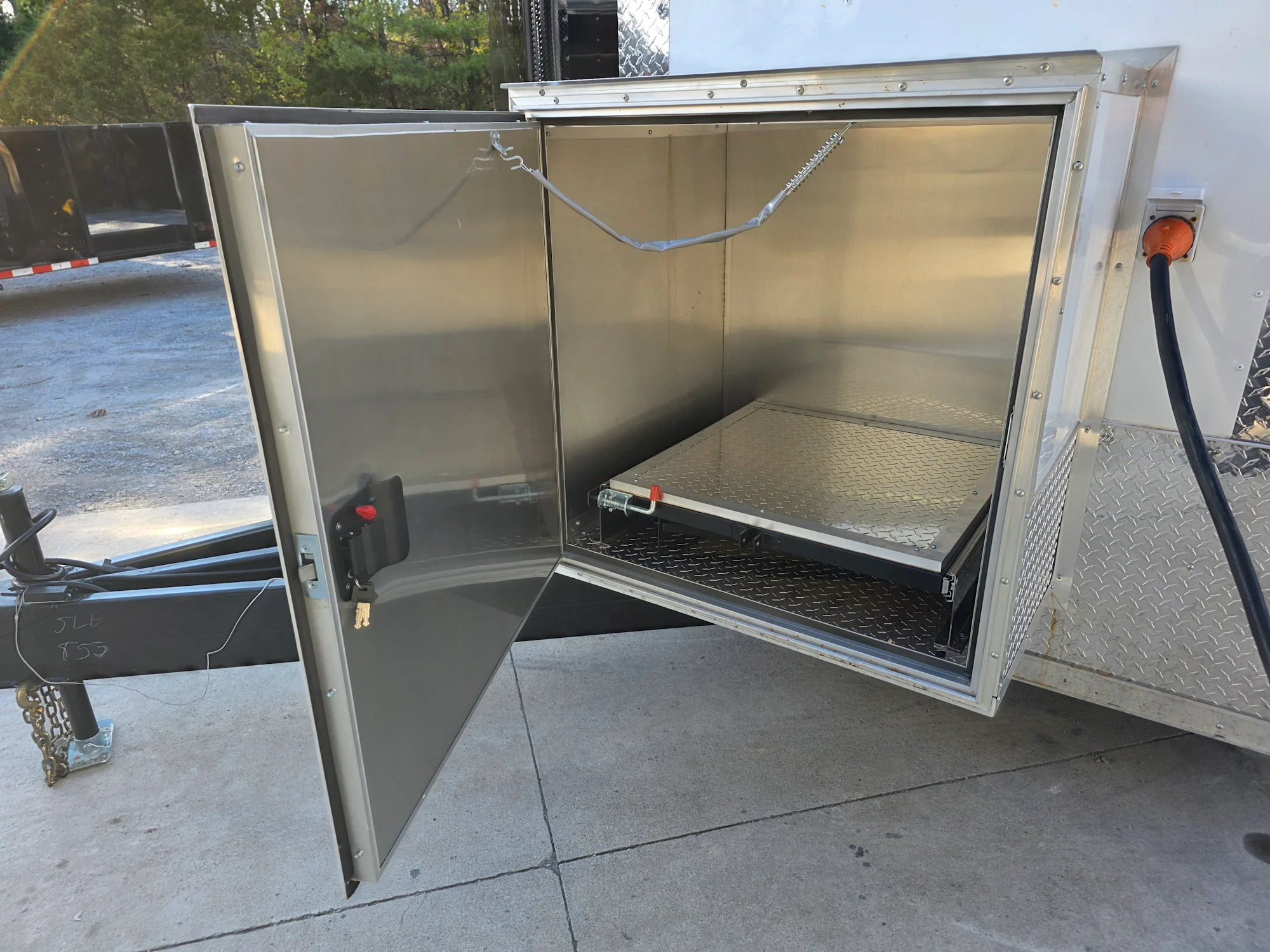 430-8.5-x-20-custom-concession-pizza-event-catering-4.webp 8.5' X 20' Custom Concession Pizza Event Catering