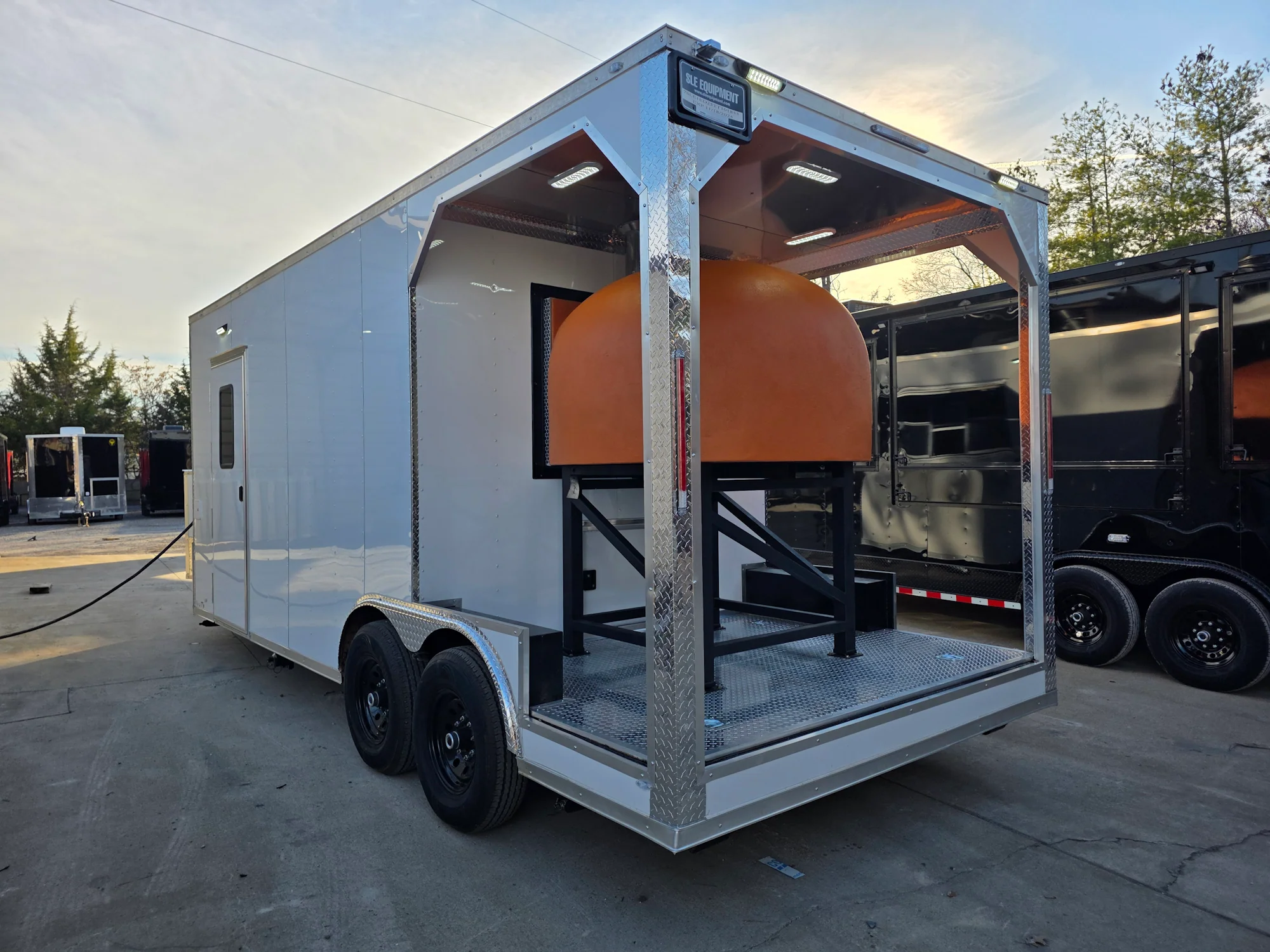 430-8.5-x-20-custom-concession-pizza-event-catering-7.webp 8.5' X 20' Custom Concession Pizza Event Catering