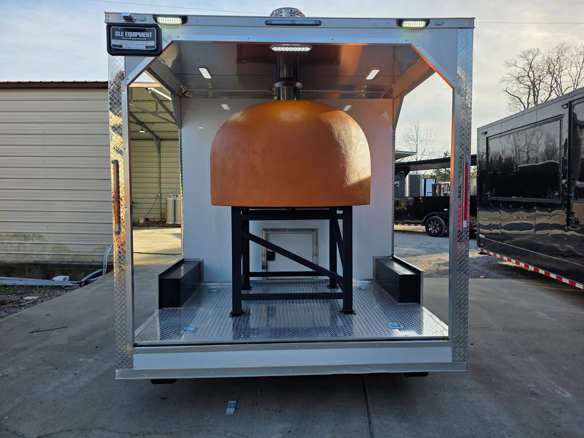 430-8.5-x-20-custom-concession-pizza-event-catering-8.webp 8.5' X 20' Custom Concession Pizza Event Catering
