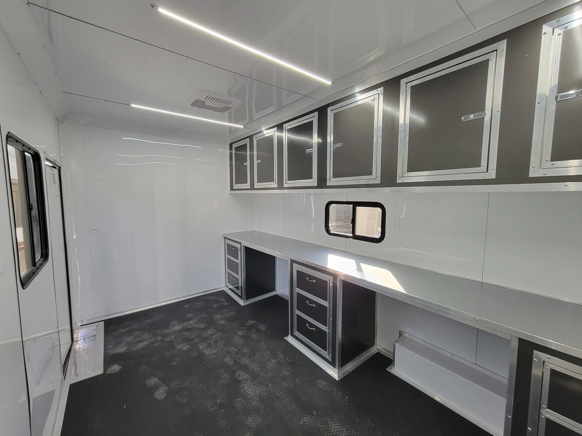 432-8.5-x-20-custom-enclosed-trailer-charcoal-with-blackout-office-and-mobile-command-17.webp 8.5' X 20' Custom Enclosed Trailer Charcoal With Blackout Office and Mobile Command