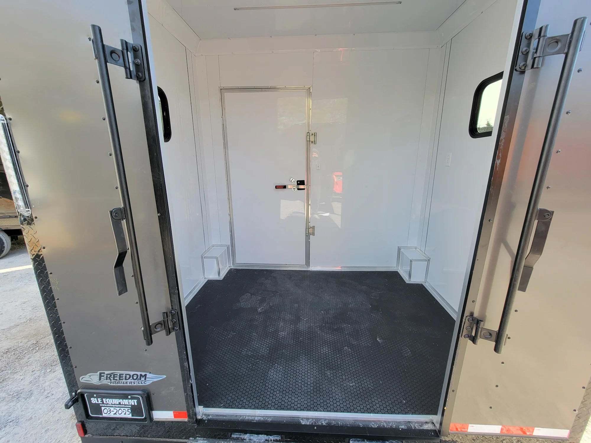 432-8.5-x-20-custom-enclosed-trailer-charcoal-with-blackout-office-and-mobile-command-20.webp 8.5' X 20' Custom Enclosed Trailer Charcoal With Blackout Office and Mobile Command