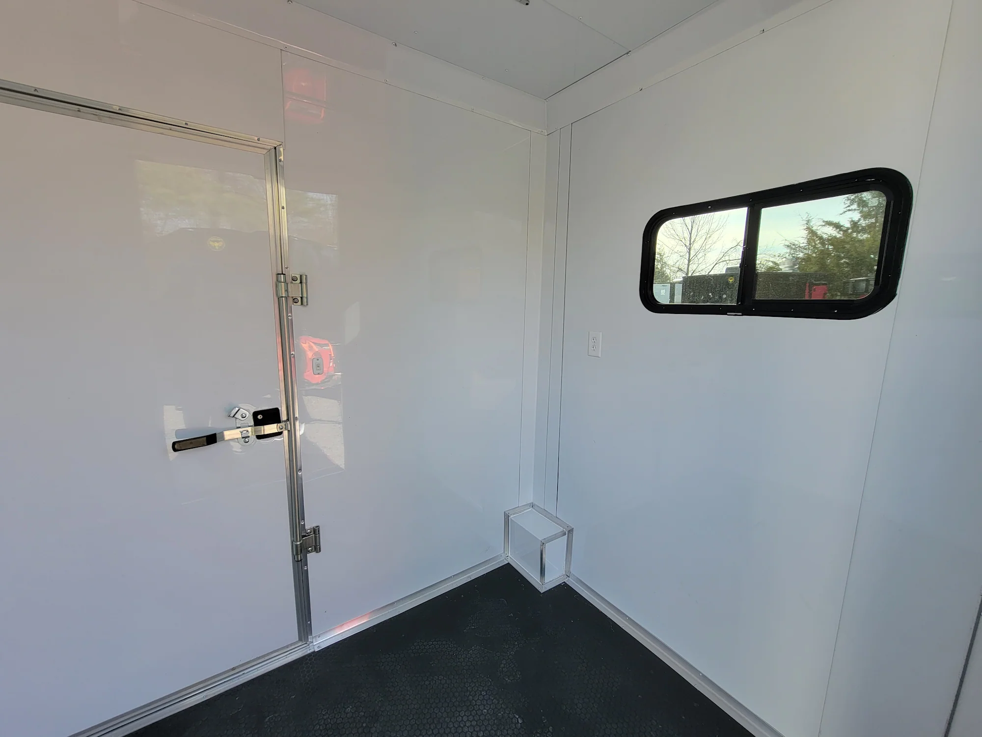 432-8.5-x-20-custom-enclosed-trailer-charcoal-with-blackout-office-and-mobile-command-22.webp 8.5' X 20' Custom Enclosed Trailer Charcoal With Blackout Office and Mobile Command