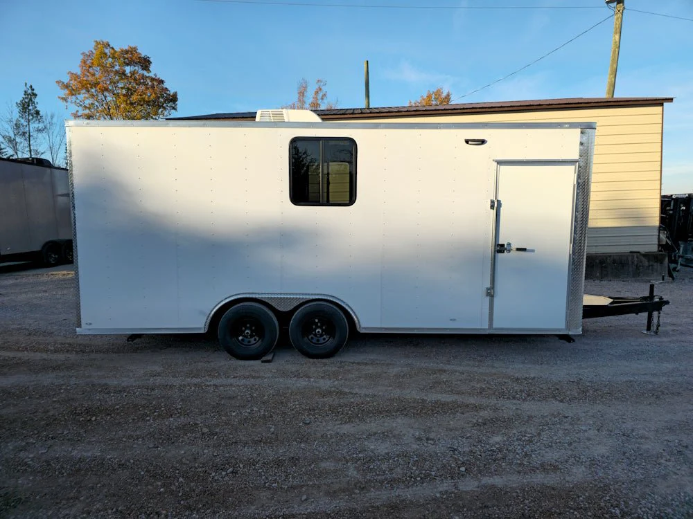433-8.5-x-20-custom-office-and-mobile-command-center-trailer-10.webp 8.5' X 20' Custom Office and Mobile Command Center Trailer