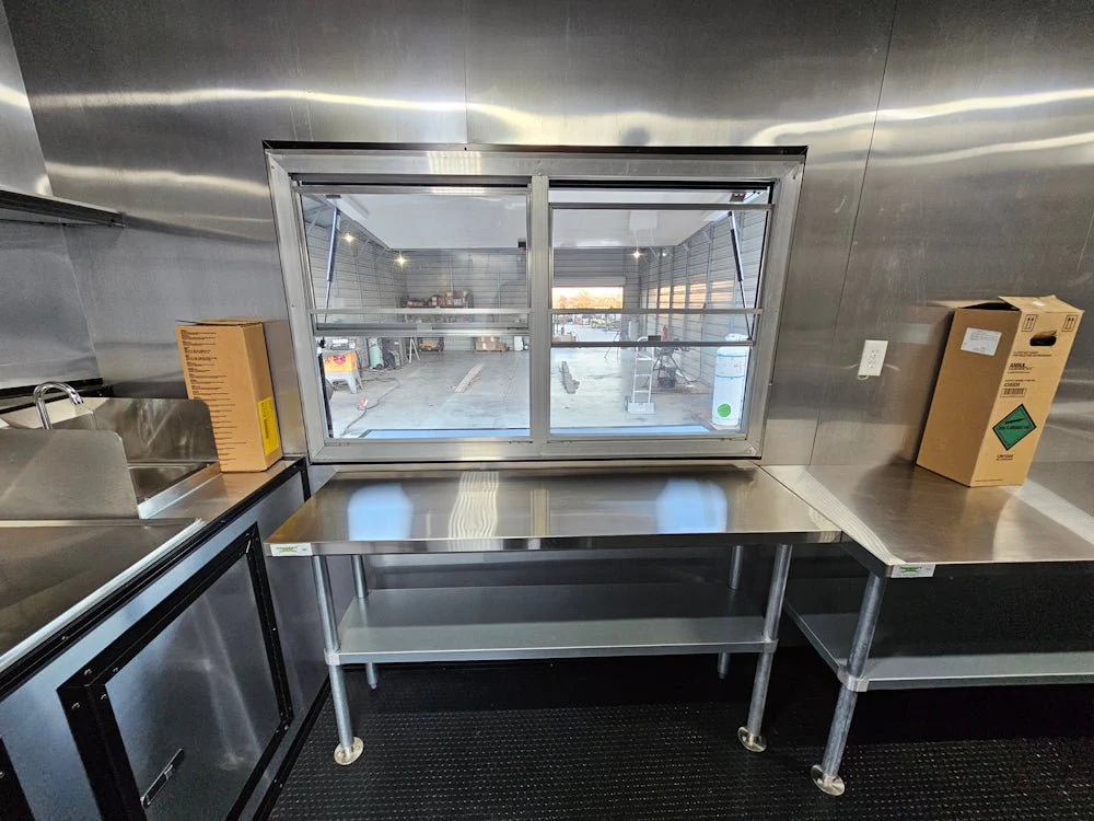 437-8.5-x-20-elite-equipped-silver-frost-concession-trailer-event-catering-20.webp 8.5' X 20' Elite Equipped Silver Frost Concession Trailer Event Catering