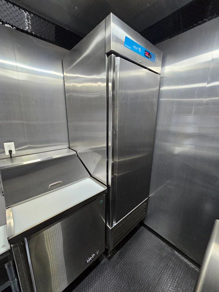 437-8.5-x-20-elite-equipped-silver-frost-concession-trailer-event-catering-27.webp 8.5' X 20' Elite Equipped Silver Frost Concession Trailer Event Catering