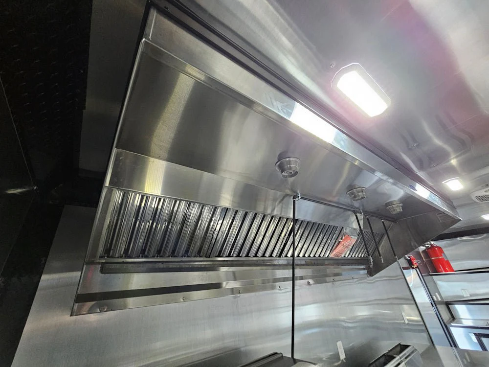 437-8.5-x-20-elite-equipped-silver-frost-concession-trailer-event-catering-29.webp 8.5' X 20' Elite Equipped Silver Frost Concession Trailer Event Catering