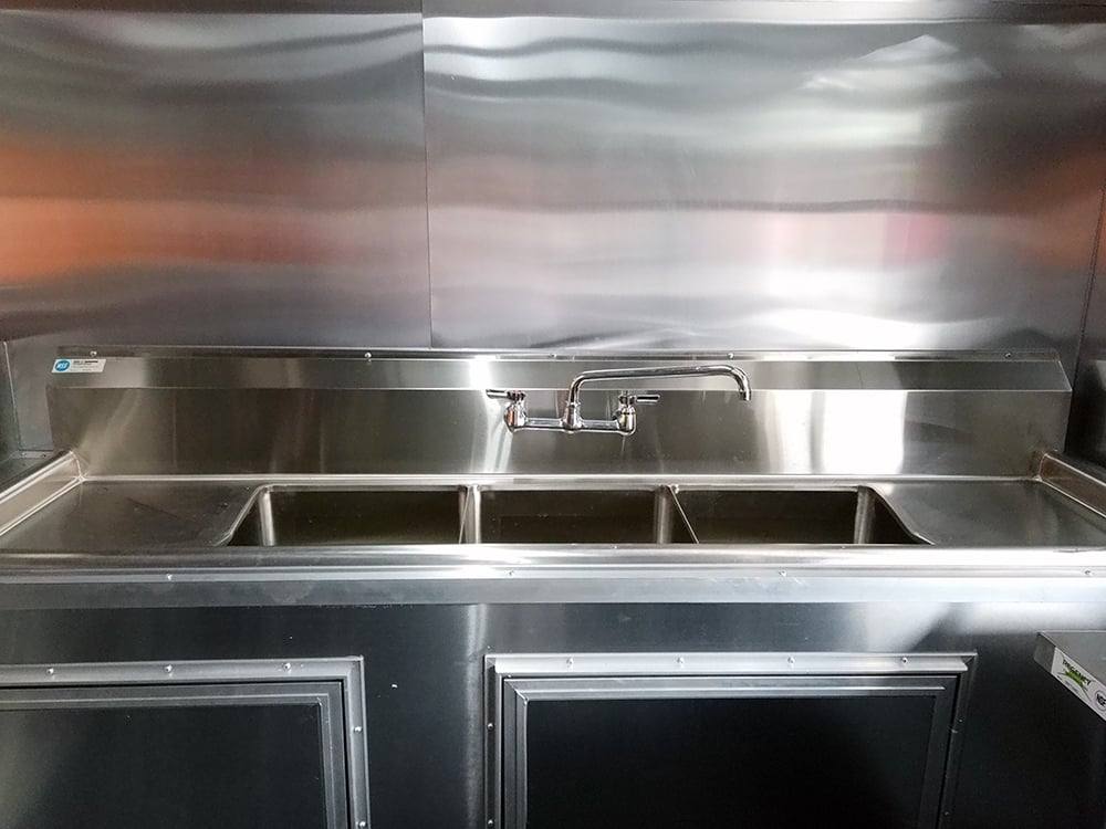 444-8.5-x-20-lime-green-concession-food-v-nose-trailer-3.jpg 8.5' x 20' Lime Green Concession Food V-Nose Trailer