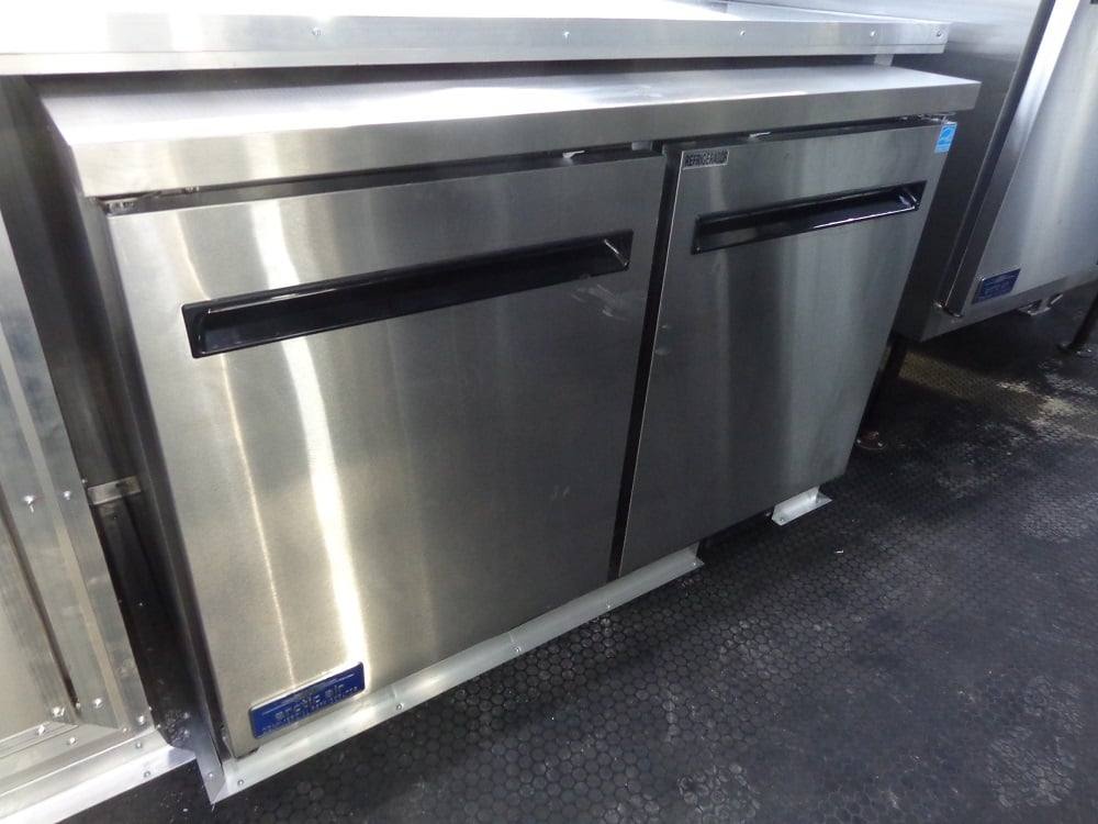 8.5' x 20' Penske Yellow Concession Food Trailer