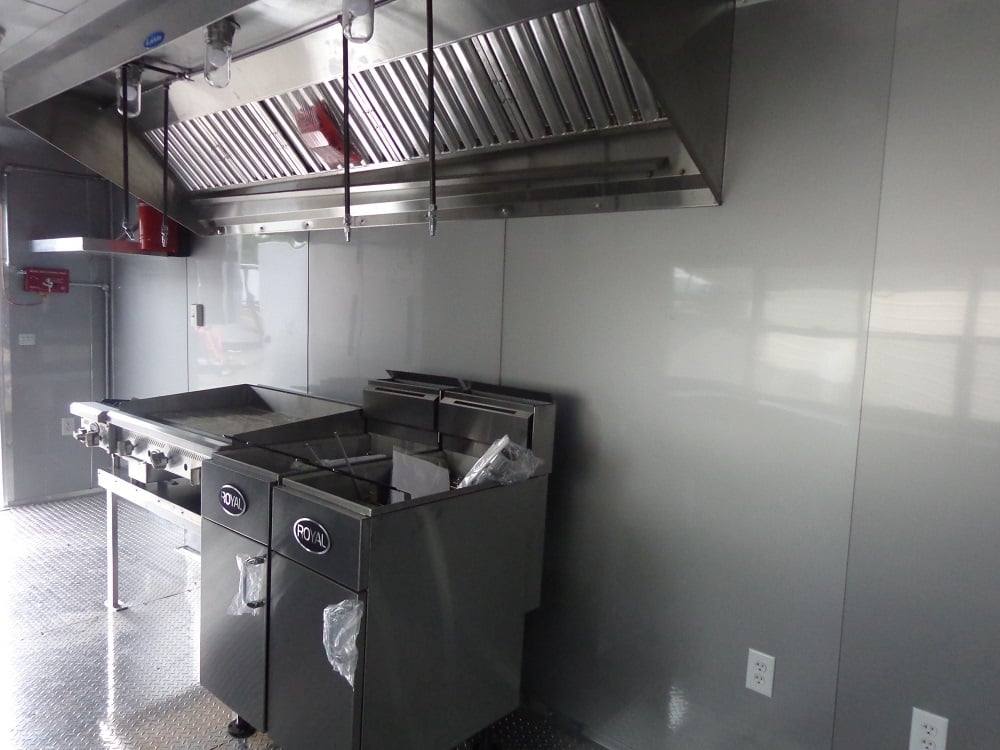 465-8.5-x-20-silver-frost-concession-food-trailer-with-appliances-4.jpg 8.5' x 20' Silver Frost Concession Food Trailer With Appliances