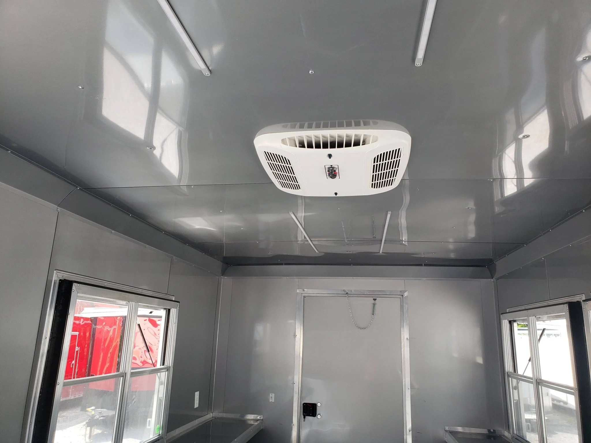 472-8.5-x-20-victory-red-office-trailer-16.webp 8.5' x 20' Victory Red Office Trailer