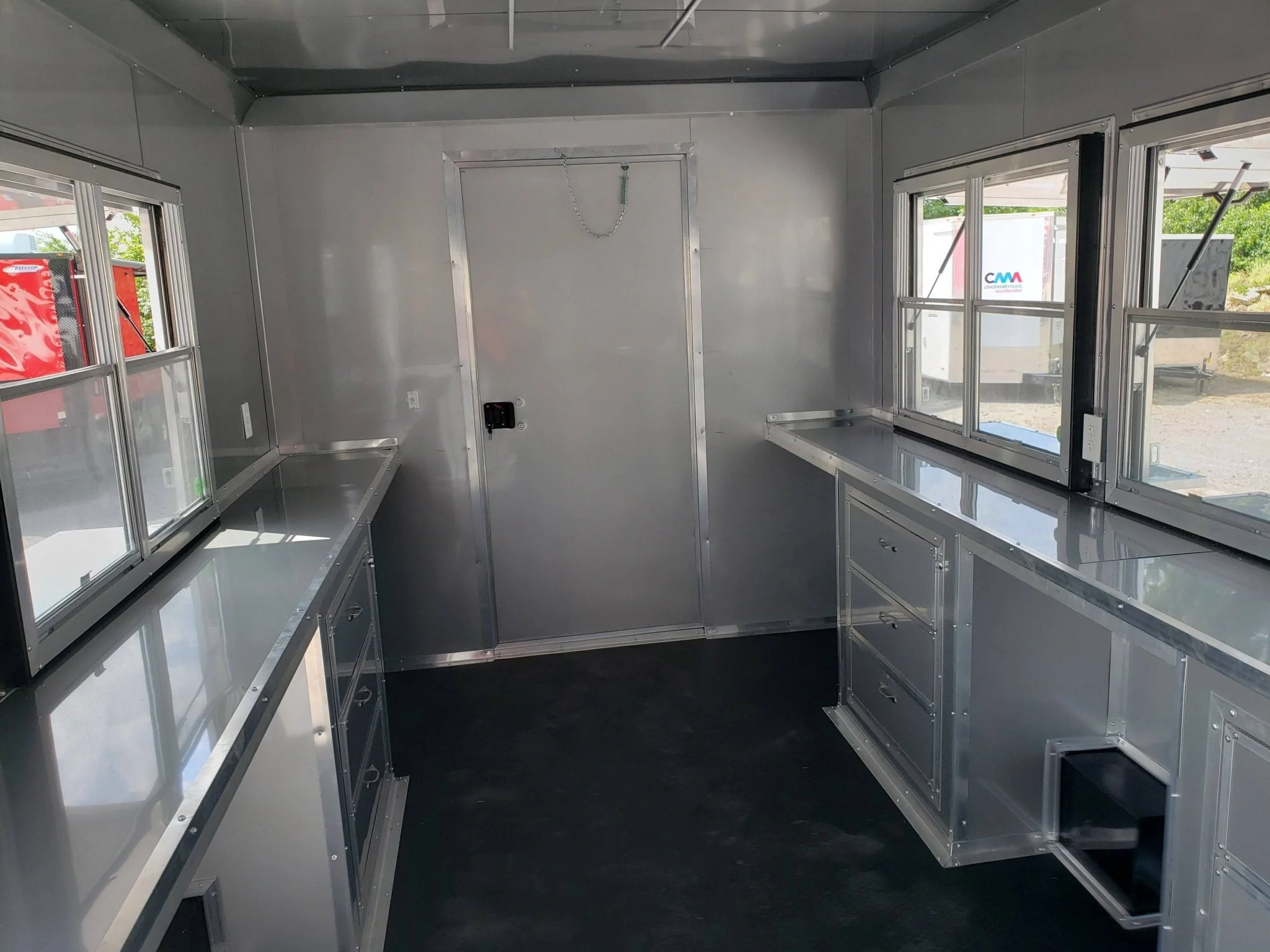 472-8.5-x-20-victory-red-office-trailer-6.webp 8.5' x 20' Victory Red Office Trailer
