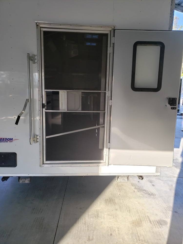 486-8.5-x-20-white-concession-food-trailer-with-appliances-2.jpg 8.5' x 20' White Concession Food Trailer With Appliances