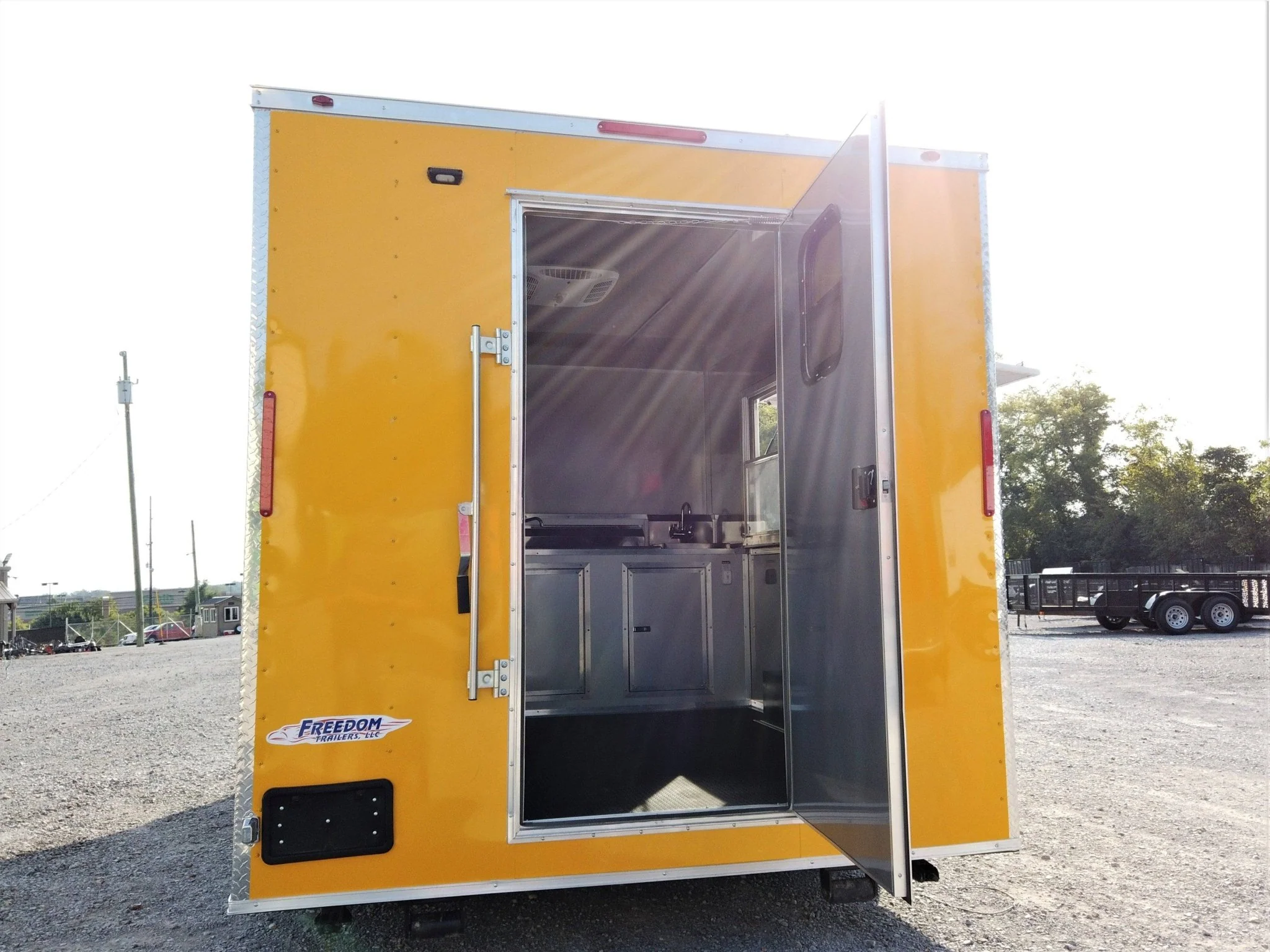 50-8.5-x-12-yellow-concession-food-v-nose-trailer-13.webp 8.5' x 12' Yellow Concession Food V-Nose Trailer