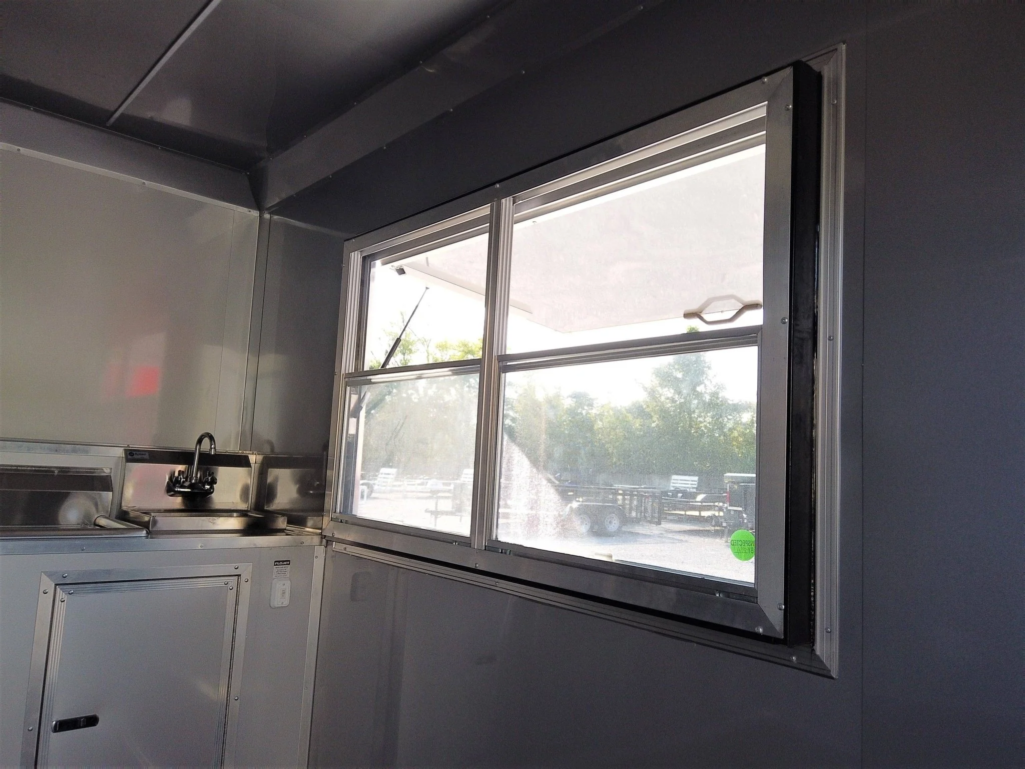 50-8.5-x-12-yellow-concession-food-v-nose-trailer-14.webp 8.5' x 12' Yellow Concession Food V-Nose Trailer
