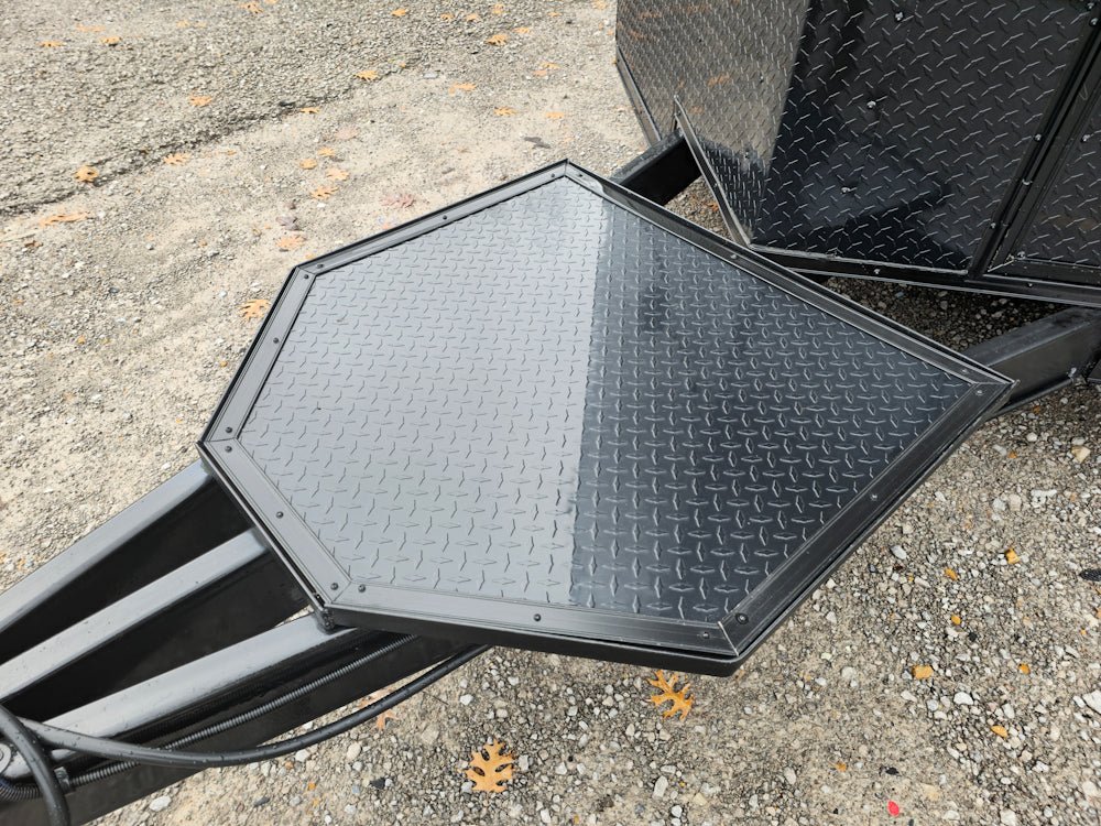 522-8.5-x-22-black-elite-concession-trailer-with-blackout-trim-and-screens-10.jpg 8.5' X 22' Black Elite Concession Trailer With Blackout Trim and Screens