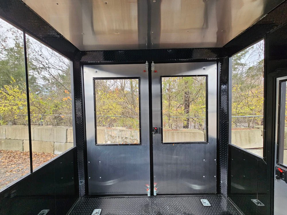 522-8.5-x-22-black-elite-concession-trailer-with-blackout-trim-and-screens-16.webp 8.5' X 22' Black Elite Concession Trailer With Blackout Trim and Screens