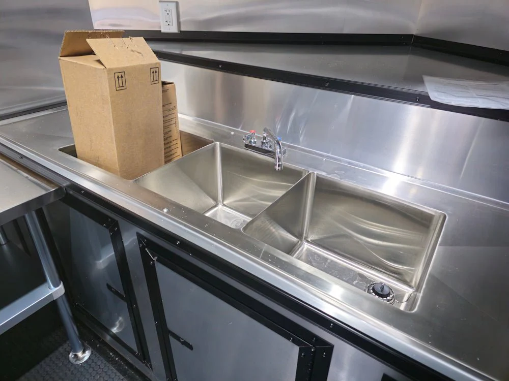 522-8.5-x-22-black-elite-concession-trailer-with-blackout-trim-and-screens-34.webp 8.5' X 22' Black Elite Concession Trailer With Blackout Trim and Screens