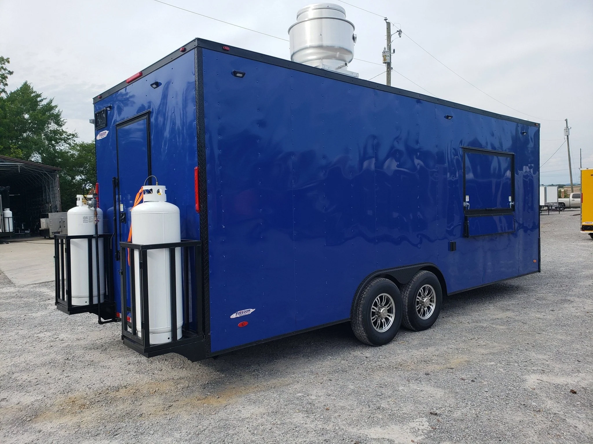542-8.5-x-22-cobalt-blue-concession-food-trailer-with-restroom-and-appliances-23.webp 8.5' x 22' Cobalt Blue Concession Food Trailer with Restroom and Appliances