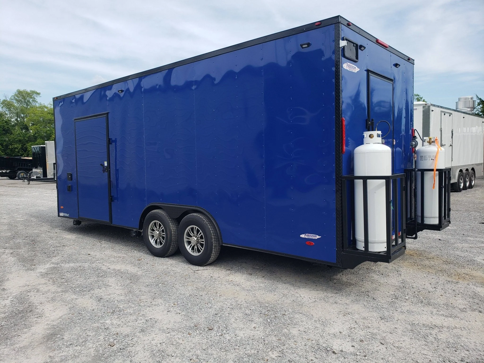 542-8.5-x-22-cobalt-blue-concession-food-trailer-with-restroom-and-appliances-7.webp 8.5' x 22' Cobalt Blue Concession Food Trailer with Restroom and Appliances