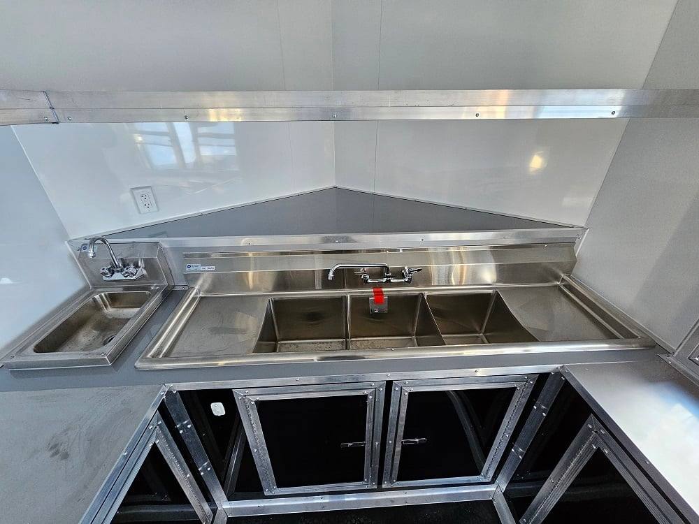 559-8.5-x-22-concession-trailer-black-bbq-food-event-catering-25.jpg 8.5' X 22' Concession Trailer Black BBQ Food Event Catering