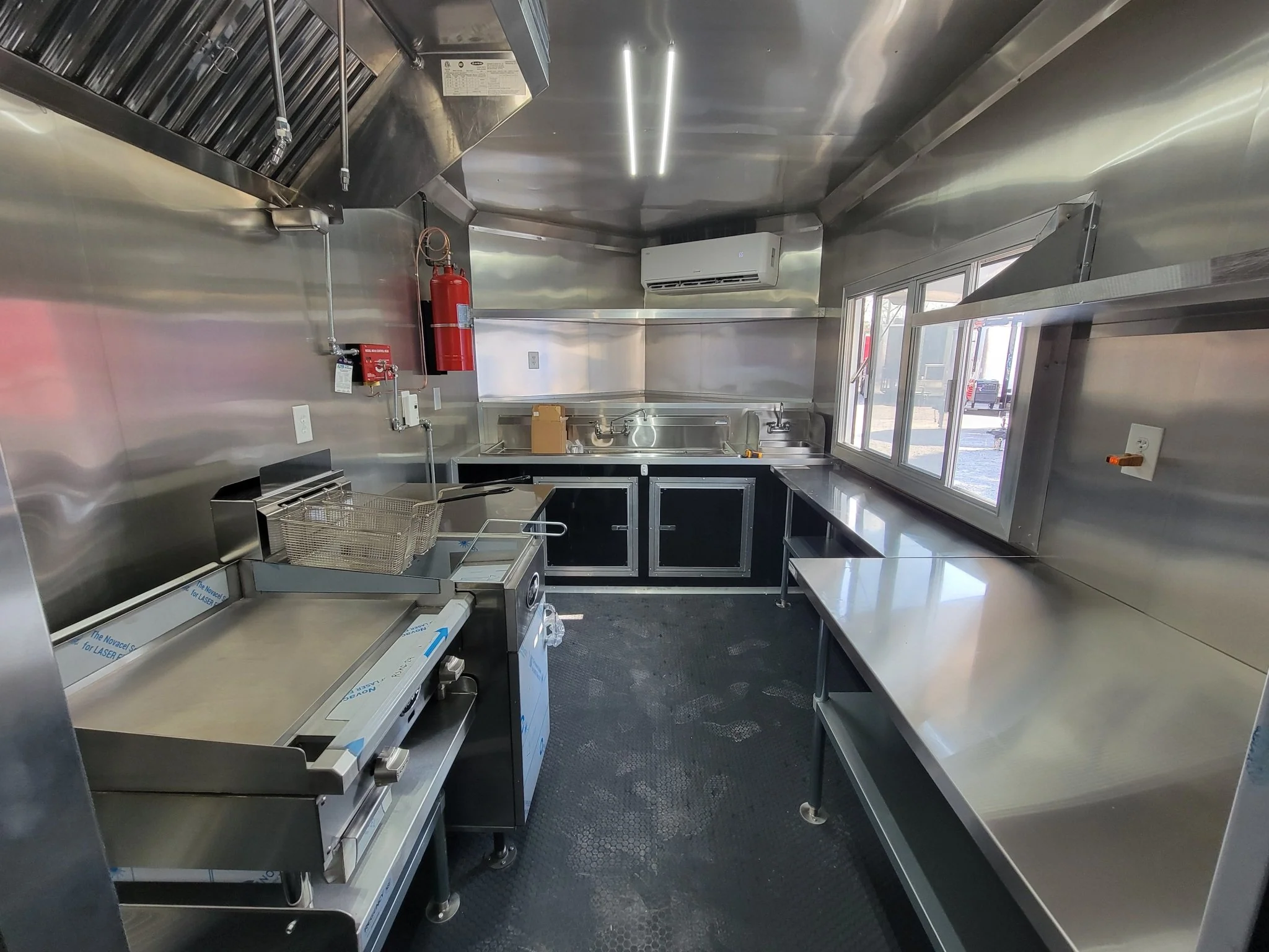 560-8.5-x-22-concession-trailer-black-with-blackout-bbq-event-catering-8-porch-13.webp 8.5' X 22' Concession Trailer Black With Blackout BBQ Event Catering 8' porch