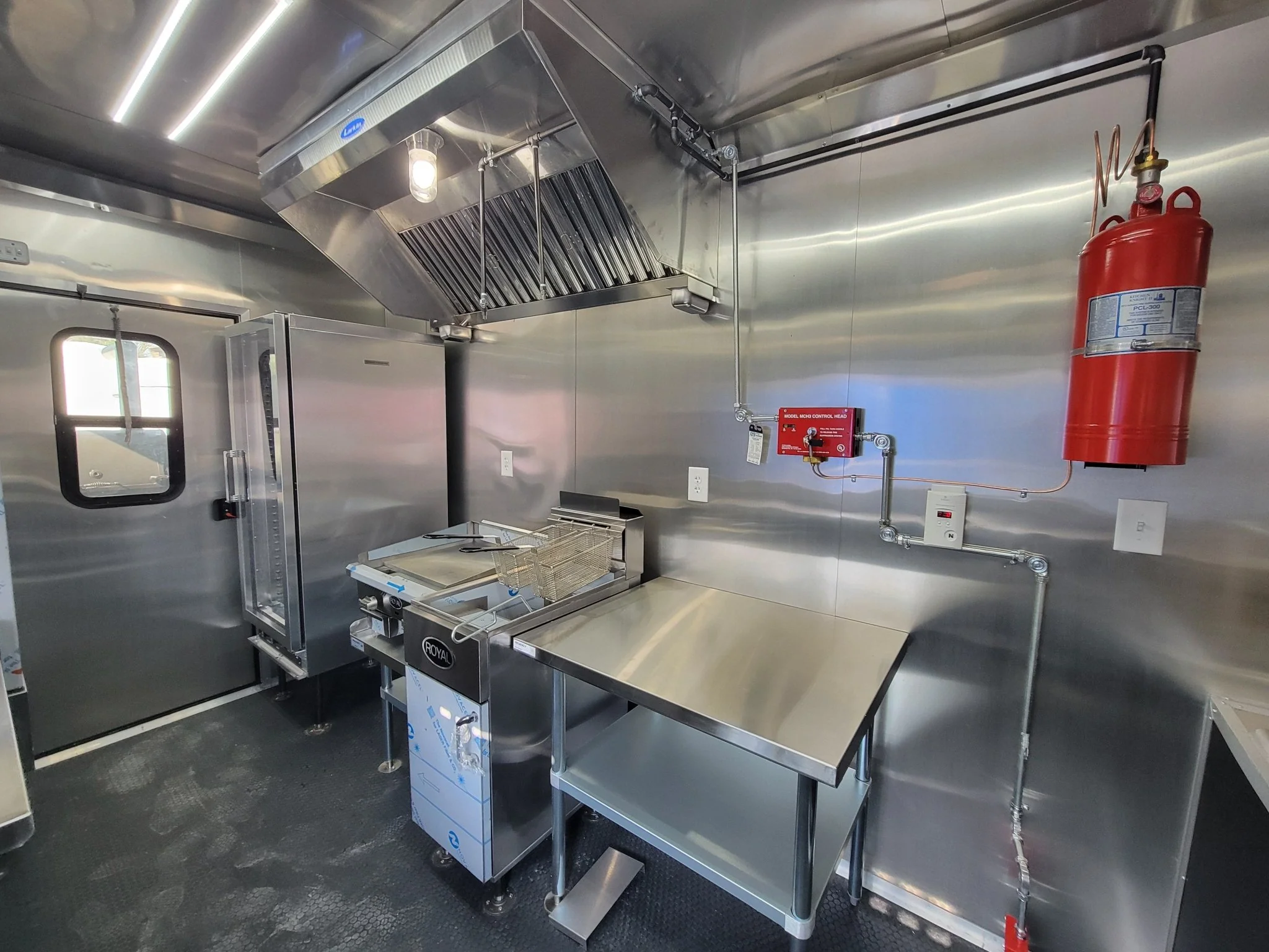 560-8.5-x-22-concession-trailer-black-with-blackout-bbq-event-catering-8-porch-15.webp 8.5' X 22' Concession Trailer Black With Blackout BBQ Event Catering 8' porch