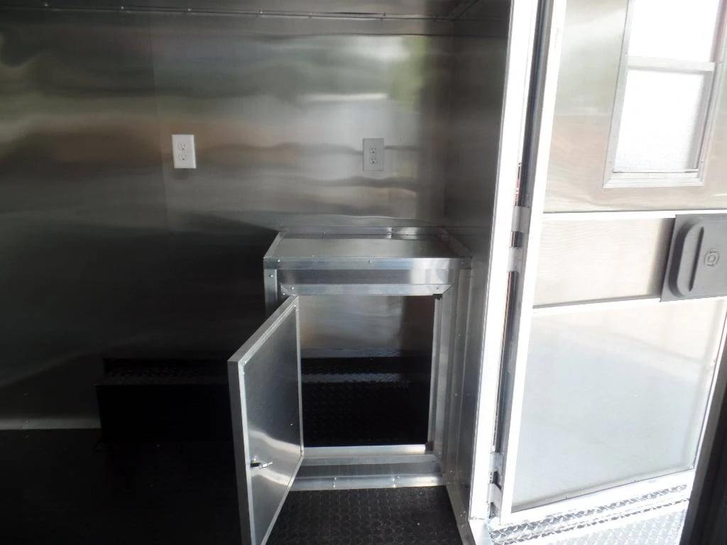600-8.5-x-22-red-porch-bbq-concession-food-event-trailer-17.webp 8.5' x 22' Red Porch BBQ Concession Food Event Trailer