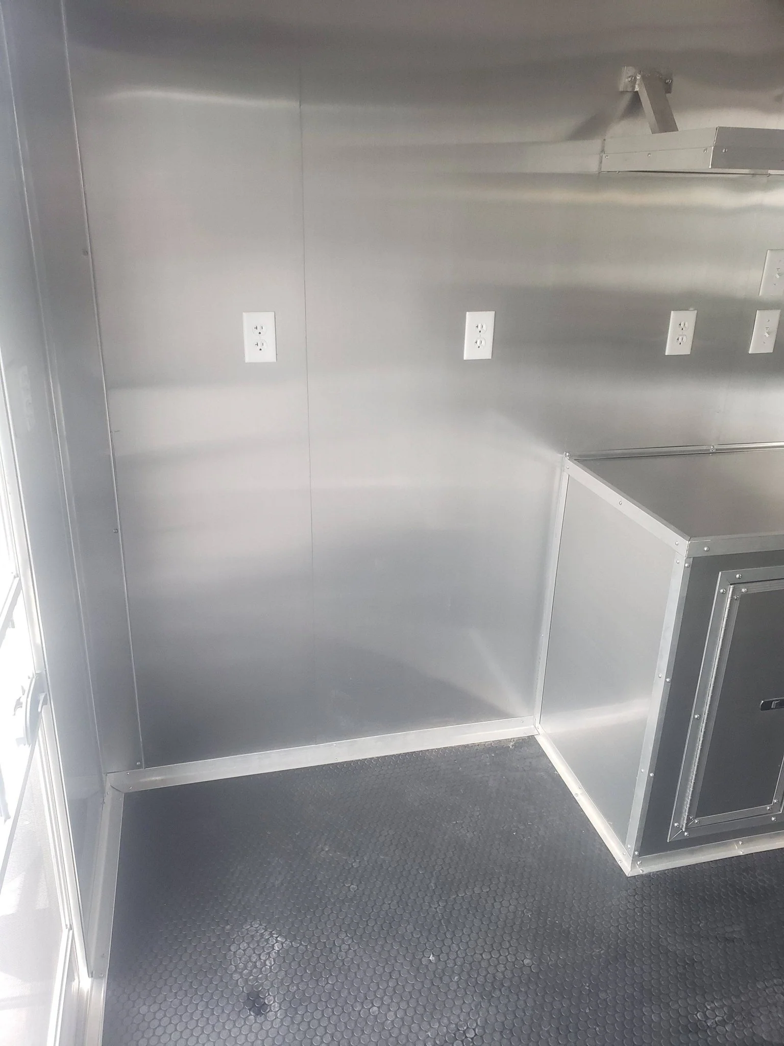8.5' x 22' White Concession Food Trailer