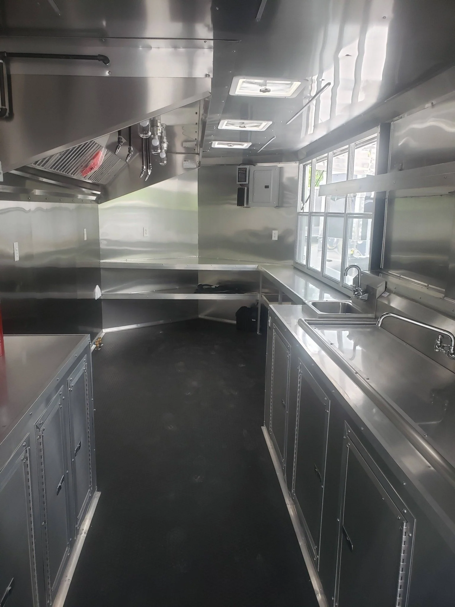 8.5' x 22' White Concession Food Trailer