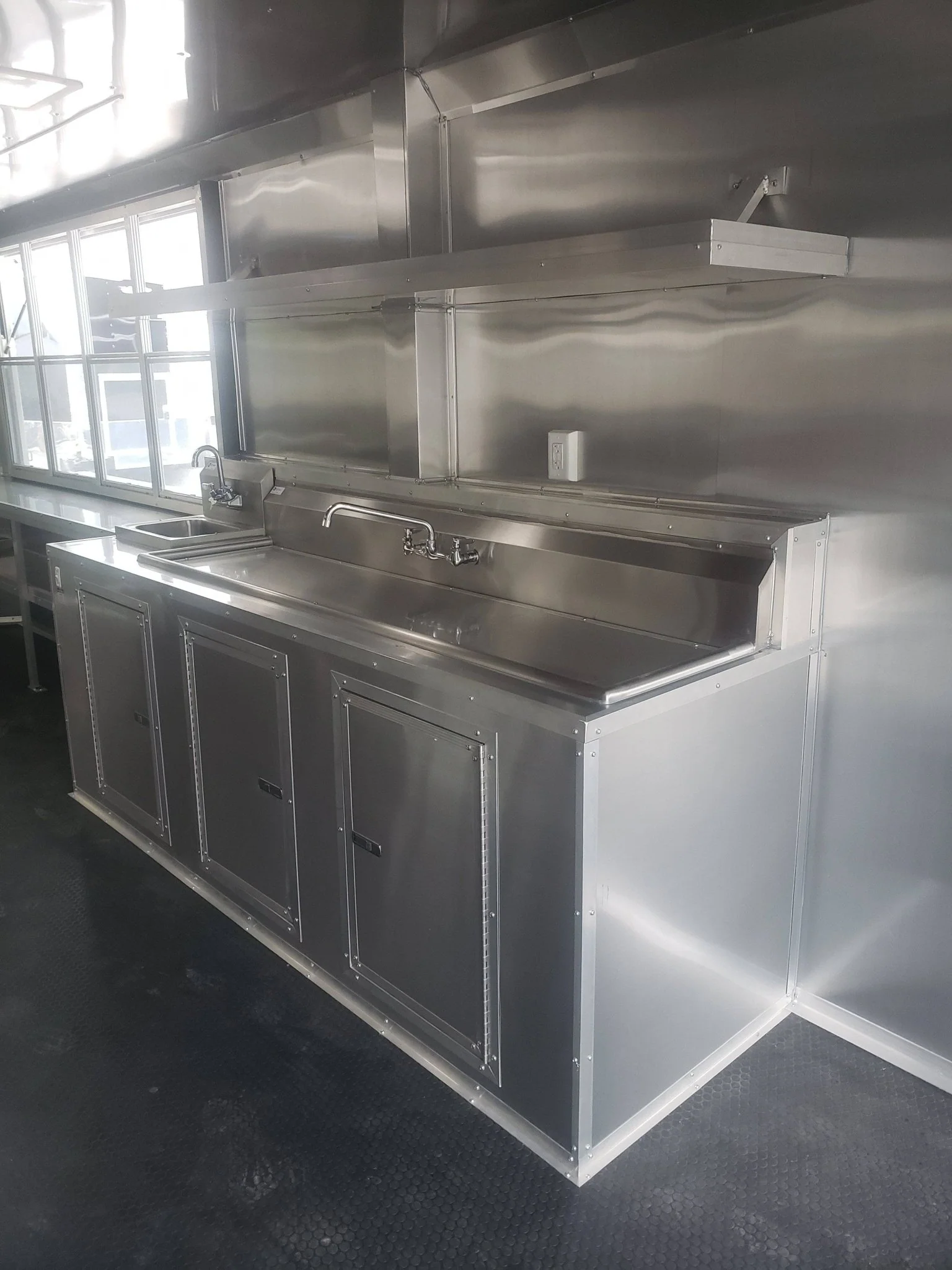 8.5' x 22' White Concession Food Trailer