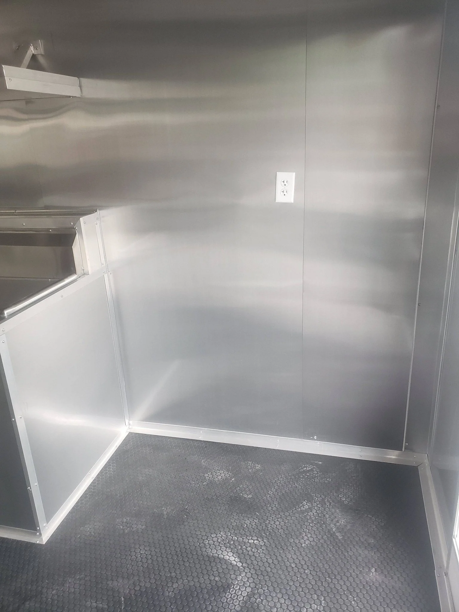 8.5' x 22' White Concession Food Trailer