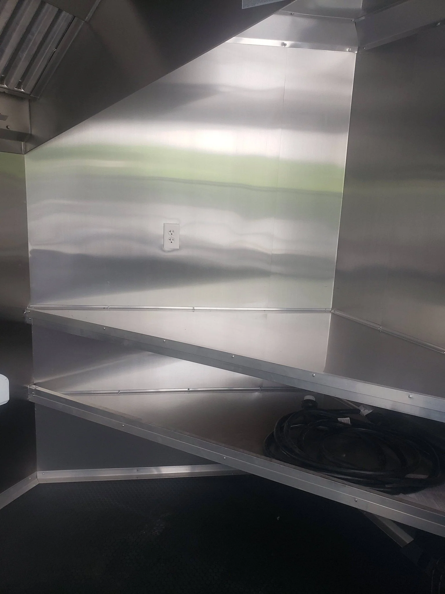 8.5' x 22' White Concession Food Trailer