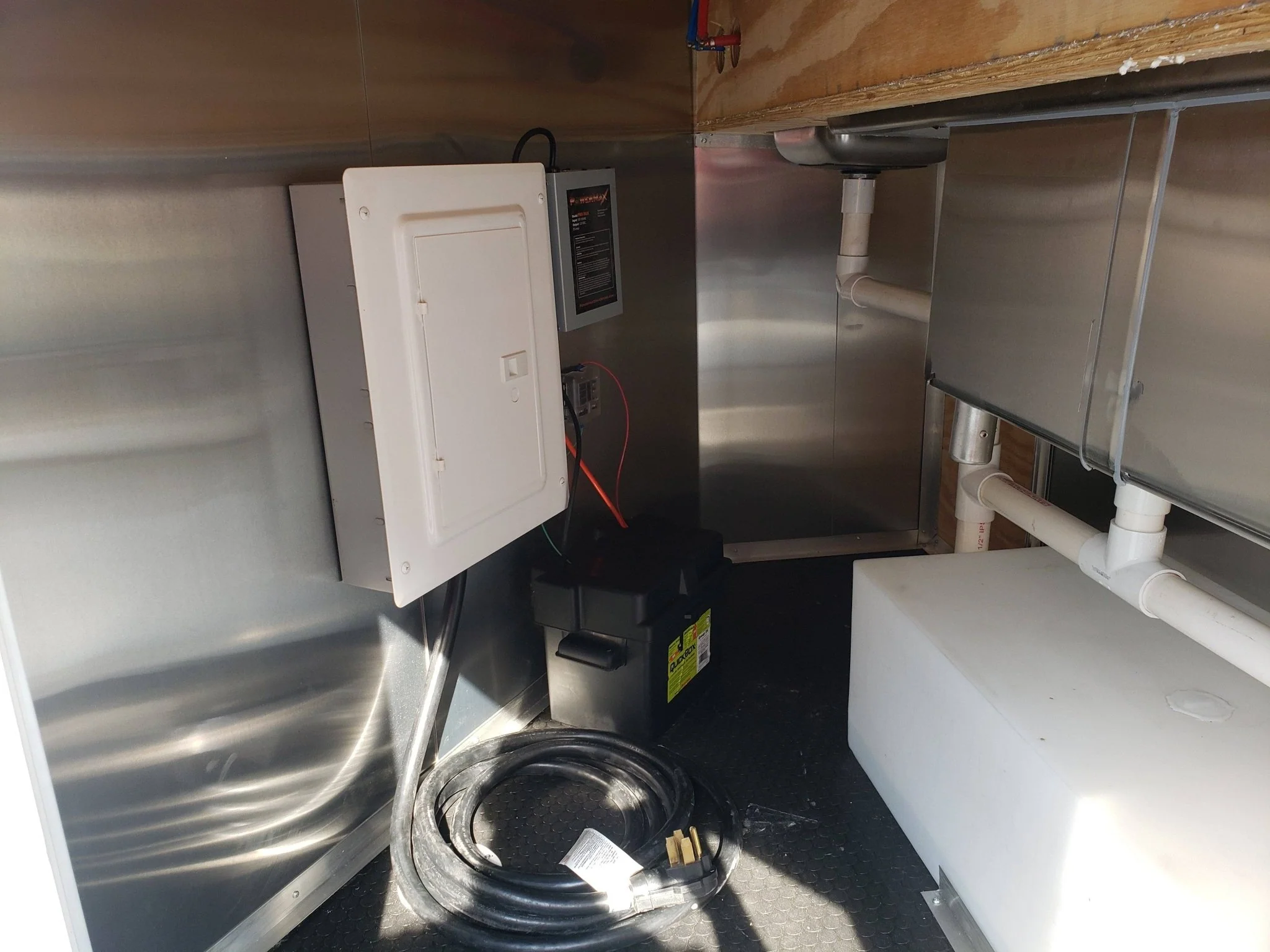 612-8.5-x-22-white-porch-style-food-vending-concession-trailer-with-appliances-11.webp 8.5' x 22' White Porch Style Food Vending Concession Trailer with Appliances