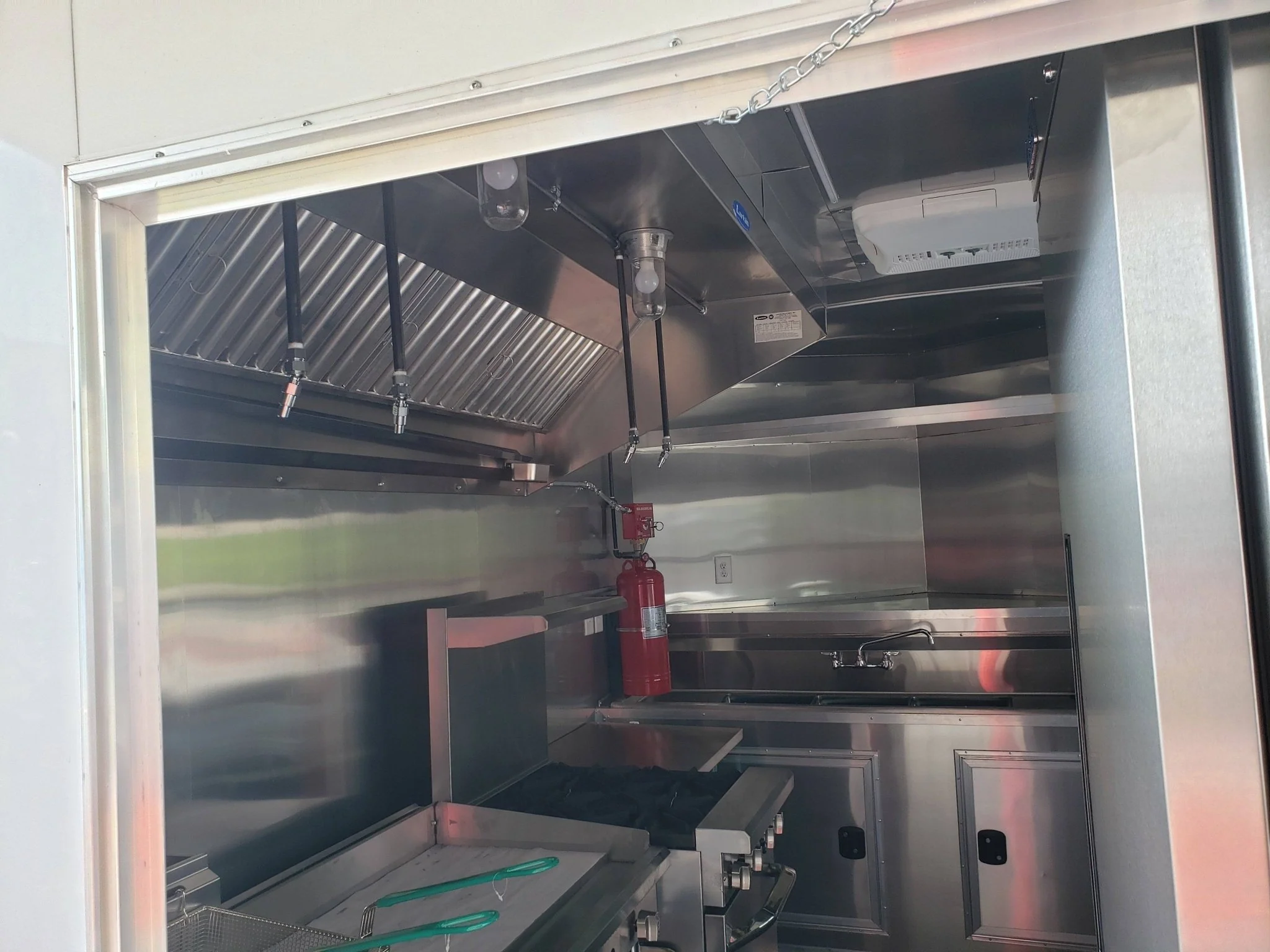 612-8.5-x-22-white-porch-style-food-vending-concession-trailer-with-appliances-16.webp 8.5' x 22' White Porch Style Food Vending Concession Trailer with Appliances