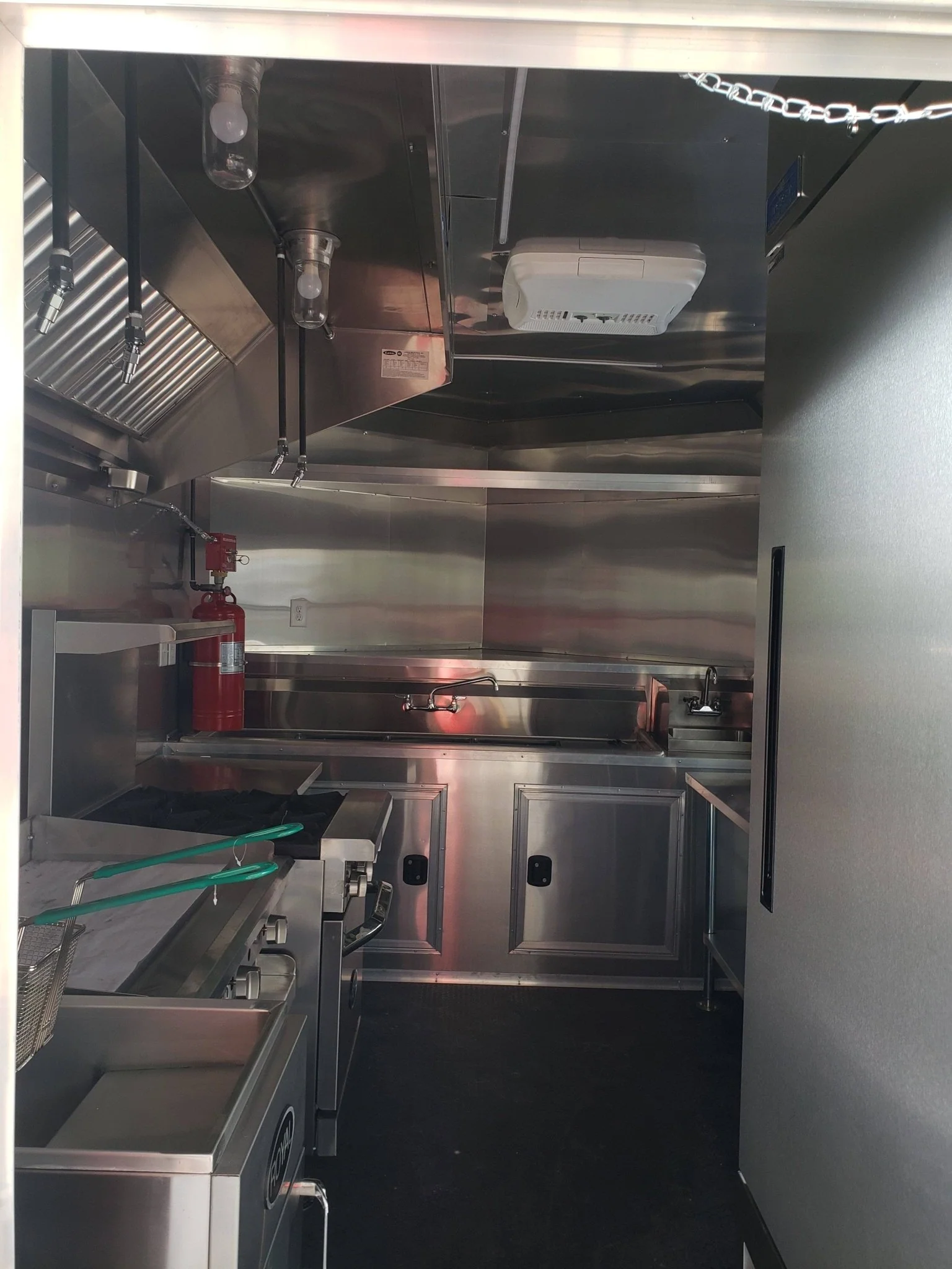 612-8.5-x-22-white-porch-style-food-vending-concession-trailer-with-appliances-17.webp 8.5' x 22' White Porch Style Food Vending Concession Trailer with Appliances