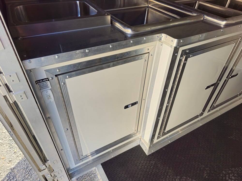 618-8.5-x-23-white-pizza-concession-trailer-vending-19.jpg 8.5' X 23' White Pizza Concession Trailer Vending