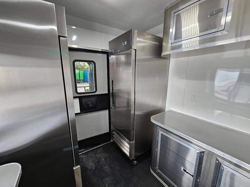 635-8.5-x-24-black-concession-trailer-kettle-corn-event-catering-26.jpg 8.5' X 24' Black Concession Trailer Kettle Corn Event Catering