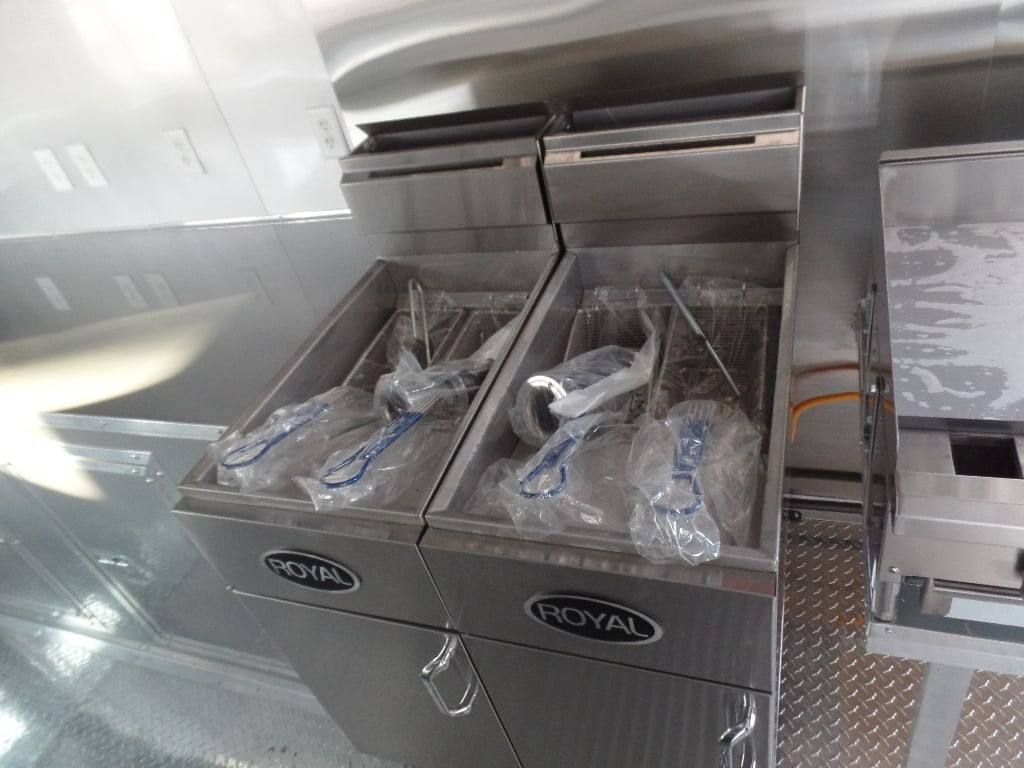 671-8.5-x-24-concession-food-flat-nose-cobalt-blue-trailer-with-appliances-20.jpg 8.5' x 24' Concession Food Flat Nose Cobalt Blue Trailer With Appliances