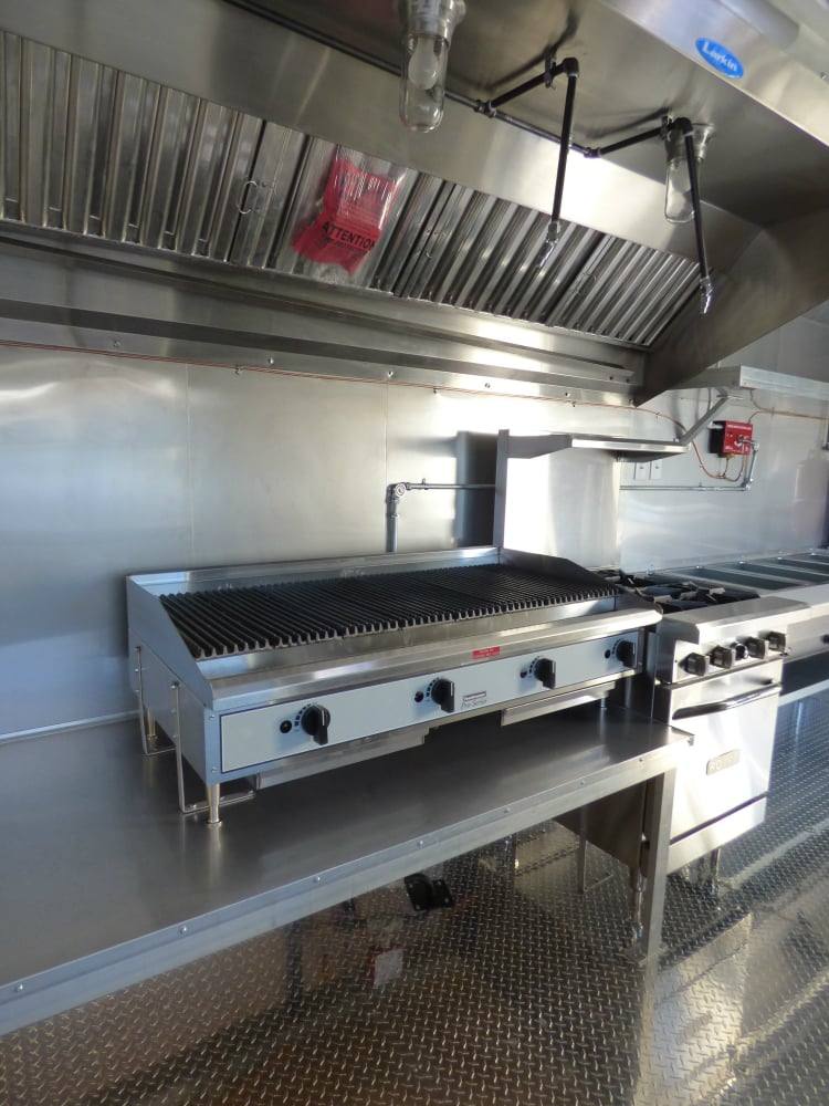 675-8.5-x-24-concession-food-trailer-black-event-catering-19.jpg 8.5' x 24' Concession Food Trailer Black Event Catering