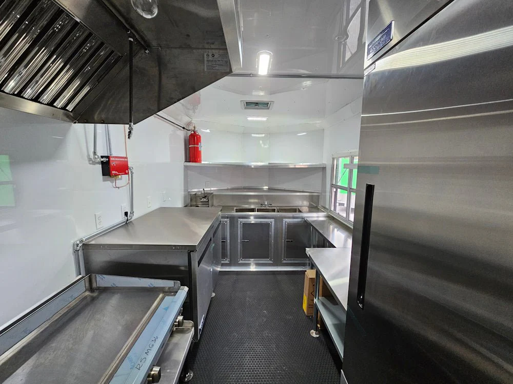 70-8.5-x-14-wood-grain-concession-trailer-food-event-catering-18.webp 8.5' X 14' Wood Grain Concession Trailer Food Event Catering