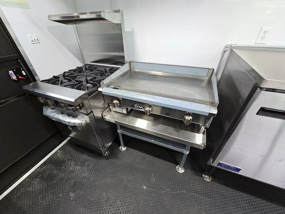 70-8.5-x-14-wood-grain-concession-trailer-food-event-catering-24.webp 8.5' X 14' Wood Grain Concession Trailer Food Event Catering