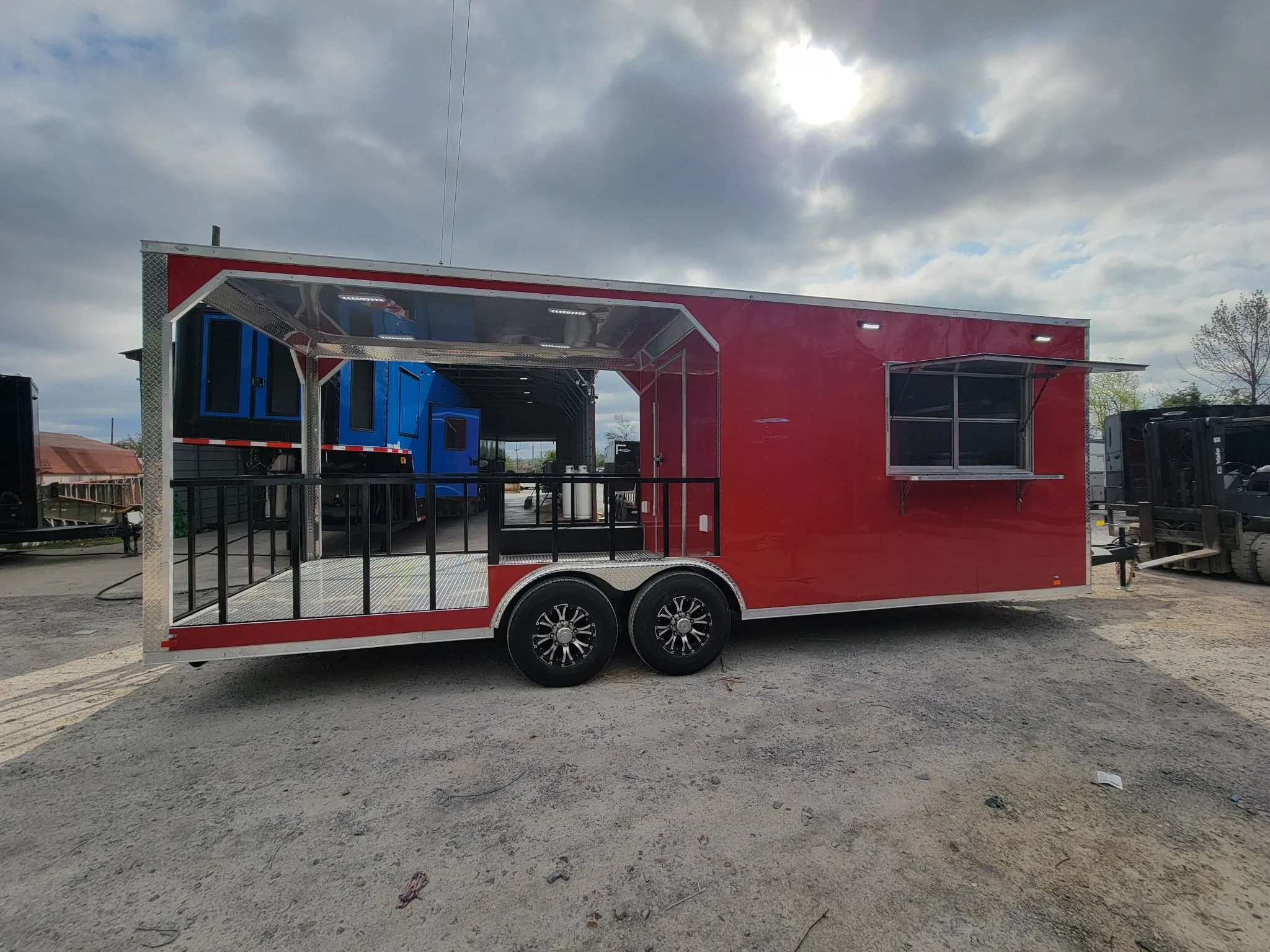 709-8.5-x-24-concession-trailer-victory-red-bbq-event-catering-with-12-railed-porch-4.webp 8.5' X 24' Concession Trailer Victory Red BBQ Event Catering With 12' Railed Porch