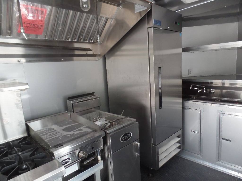 73-8.5-x-16-black-bbq-porch-concession-food-trailer-with-appliances-12.jpg 8.5' x 16' Black BBQ Porch Concession Food Trailer With Appliances