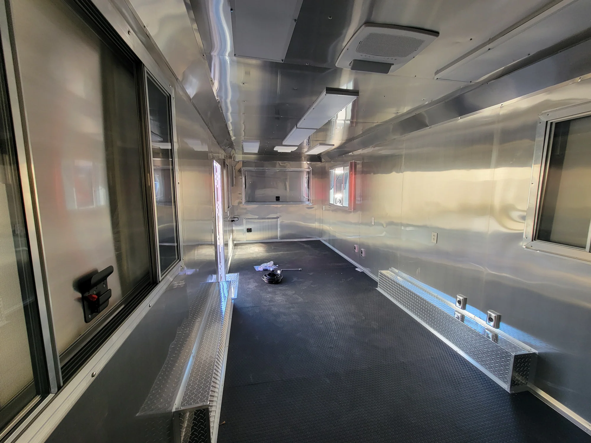 743-8.5-x-24-victory-red-oil-rig-operations-concession-trailer-20.webp 8.5' X 24' Victory Red Oil Rig Operations Concession Trailer